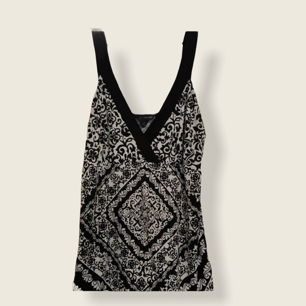 White House black market top